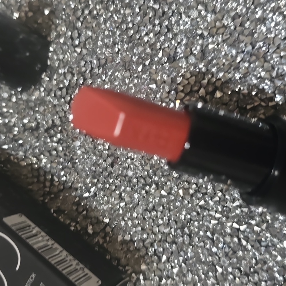 🧚‍♀️LUSCIOUS NARS Explicit Lipstick NWT - Picture 7 of 7